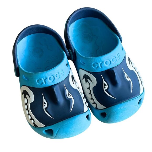 Crocs Blue Shark Toddler Kid Boy Girl Clog Waterproof Sandals - Size 8/9 - Picture 1 of 6
